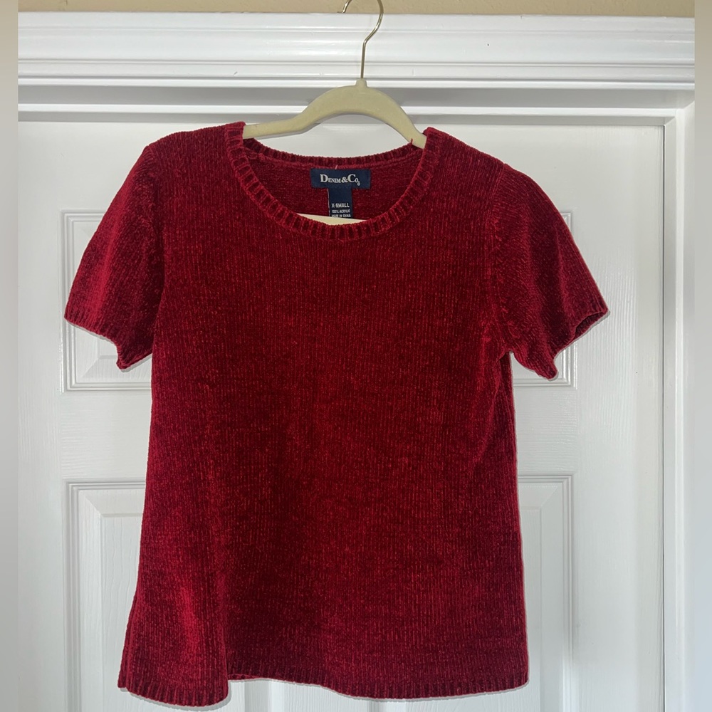 Denim & Co top, deep red,vintage Chenille knit top, great quality.